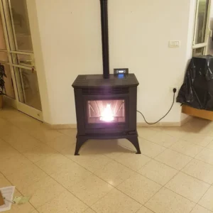 קמין פלט שהותקן על ידי Hot House